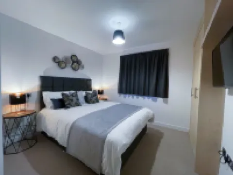 Station Side Penthouse Hotels in Wolverhampton