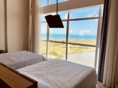 Paiva Flats by Loui Отели в г. Жабоатан-дус-Гуарарапис