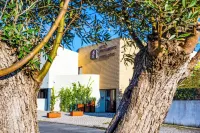 Hotel Apartamento Porto Covo - parking