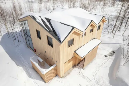 Hupni Отели рядом с достопримечательностью «Rusutsu Shrine»