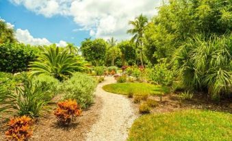 Baywatch Casa 3 Bedroom Home by Redawning