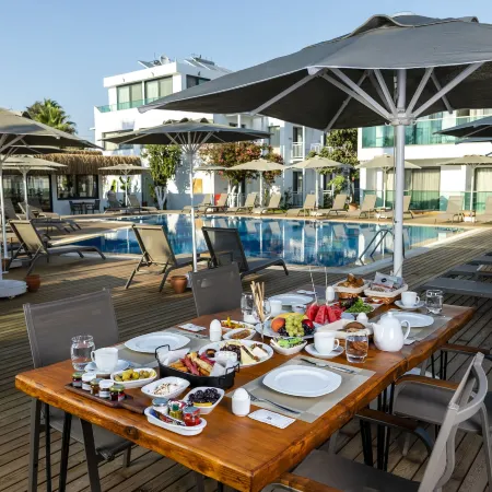 Yalipark Beach Hotel