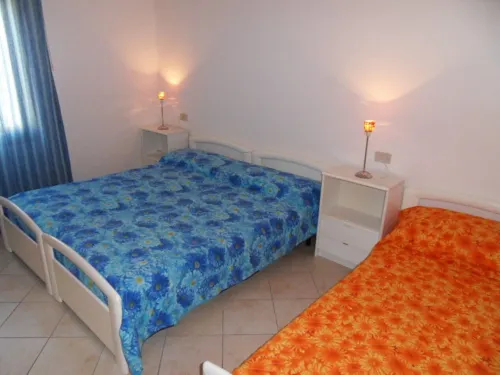 Bright Flat in a Colourful Building - Beahost Hotels in Rosolina