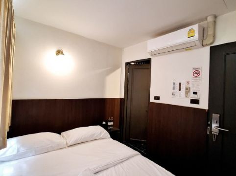 โฟร์ ซิสเตอร์ โฮมสเตย์