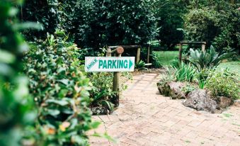 Tall Trees Motel Mountain Retreat