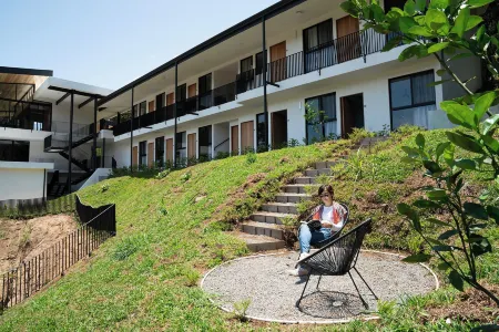 Hotel con Corazón Monteverde Отели рядом с достопримечательностью «San Luis Waterfall»