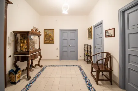 D'Angleterre Guest House Отели рядом со станцией Salerno Railway Station