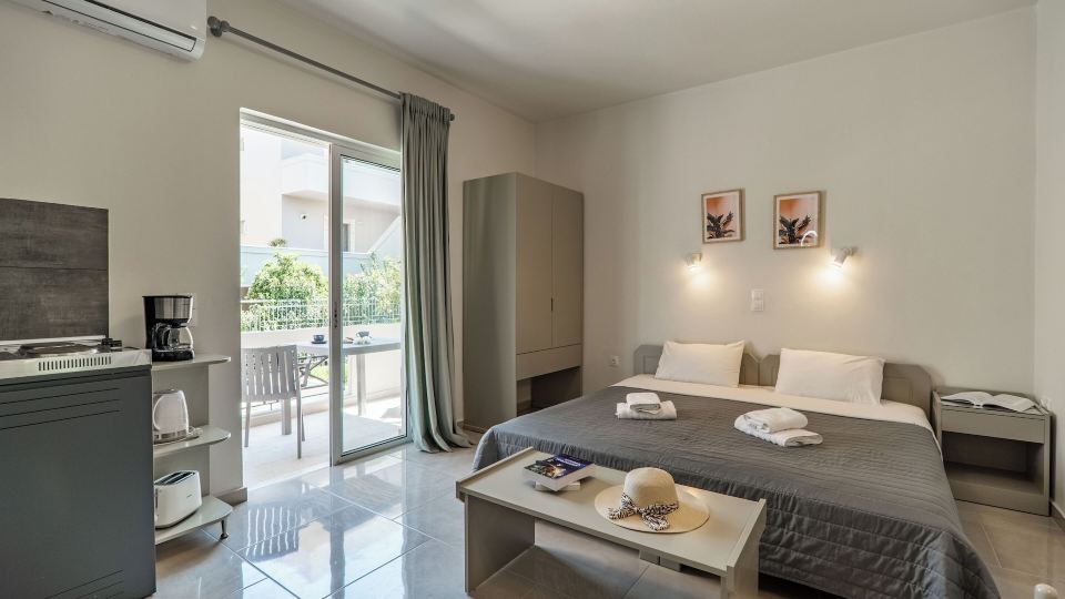 Rhoe Seaside Apartments