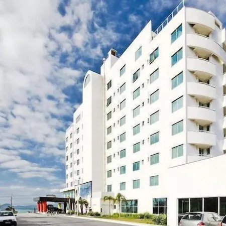 Favorita Golden Hotel e Eventos