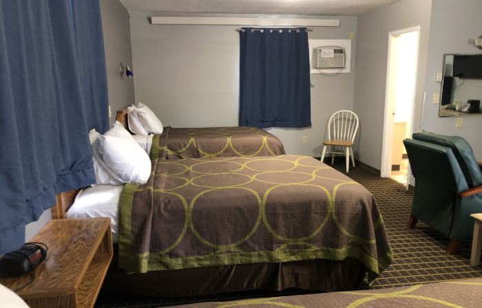 Hawkeye Motel