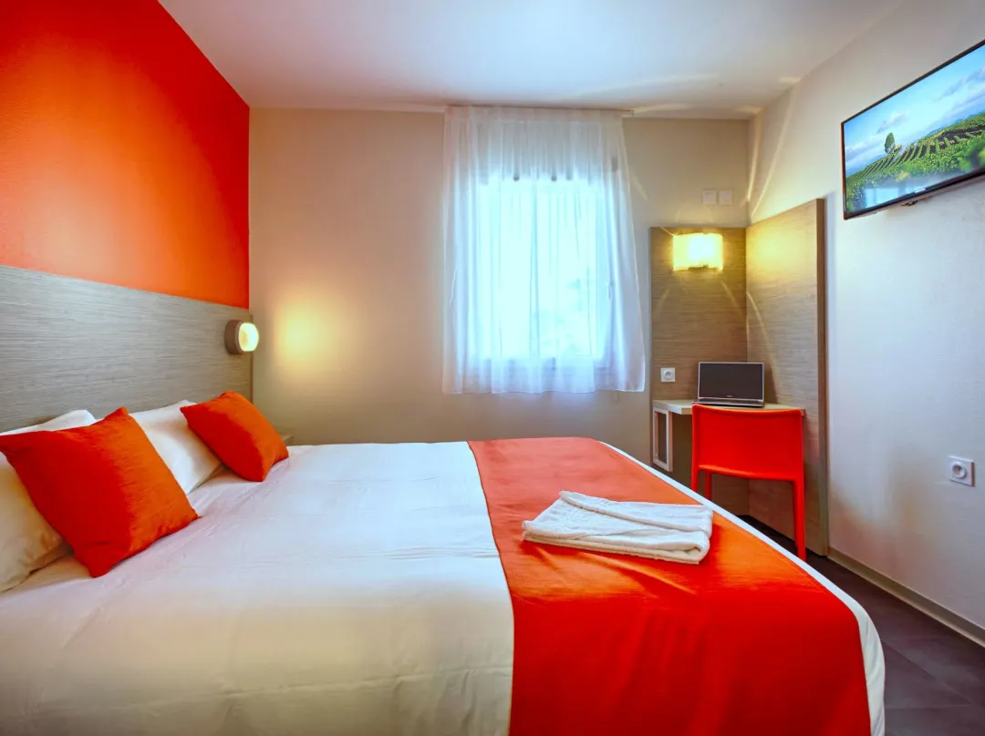 Hotel Formule Club Bordeaux Cenon - Lormont
