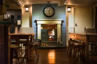 The Fenwick Hotel a Melling