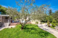 Villa Nada Hotels in Ловран