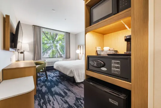 Fairfield Inn & Suites San Francisco Airport Oyster Point Area