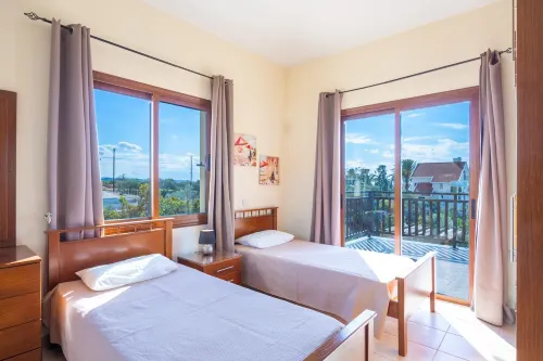 Villa Sunlove - 3-Star
