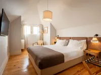 Memoria Porto FLH Hotels Hotels near Palacio da Bolsa