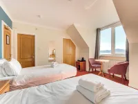 Onich Hotel & Lochside Beach Pods Hotels in Fort William