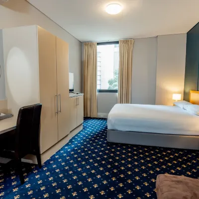 Hotel Coronation Отели рядом с достопримечательностью «Галерии Виктория»