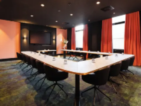 Van der Valk TheaterHotel de Oranjerie Hotels in Roermond