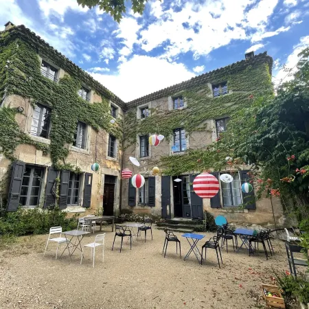 Parenthèse en Luberon Отели в г. Рюстрель