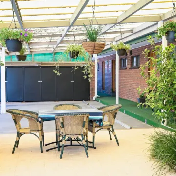 Elm Court Motel