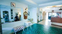 Central Place Hotel