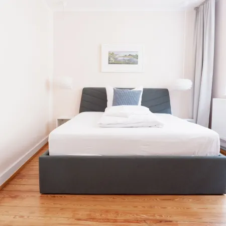 3-Zimmer Apartment Mit 2 Bädern am Marktplatz Отели в г. Тюбинген