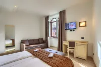 Hotel Europa - Skypool & Panorama