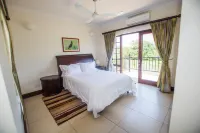 HoyoHoyo Hazyview Villas - Kitchens