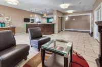 Quality Inn & Suites Springfield Southwest Near I-72