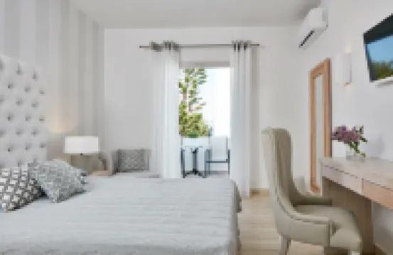 聖託里尼宮酒店