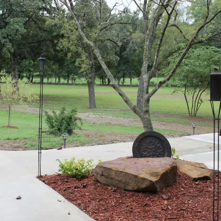 BarDew Valley Inn