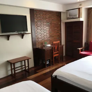 Mango Valley Hotel 1