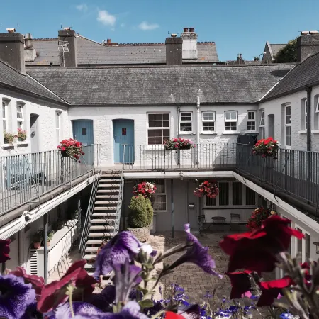 Trinity Mews