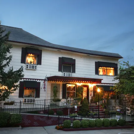 Woodstock Inn Bed & Breakfast
