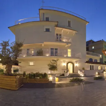Maison Kalea Отели рядом с достопримечательностью «Улица Корсо-Италия»