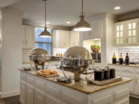 達拉斯艾迪遜希爾頓欣庭套房酒店 艾迪生酒店