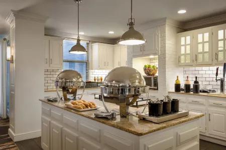 Addison Suites Hotel