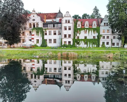 Zamek Podewils Krag Hotels in Slawno County