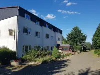 Landhotel Trampe Hotels in der Nähe von Hochschule für nachhaltige Entwicklung Eberswalde