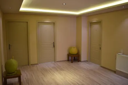 Hotel Vila Nino Отели рядом с достопримечательностью «Берат Касл»