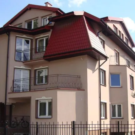 Apartamenty Dolna Kraków Отели рядом с достопримечательностью «Тчизыны»
