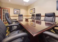 Holiday Inn Express & Suites Burlington Hôtels à : Burlington