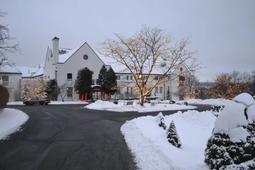 La Tourelle Hotel & Spa Hotels in Newfield