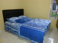 Villa Kota Bunga Cosmos Hotels in Sukaresmi