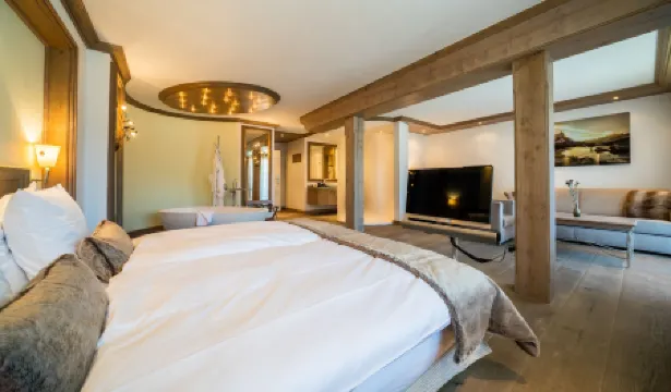 โรงแรมแบลรีฟ