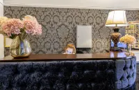 Clifden House by Nina