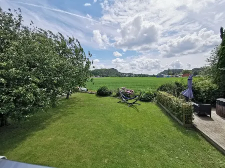 Mikael's Bed & Spa Apartment