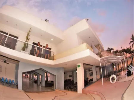 Mar Celeste Отели в г. Манзанилло