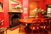 Apartments on the Park Hotels in Orange